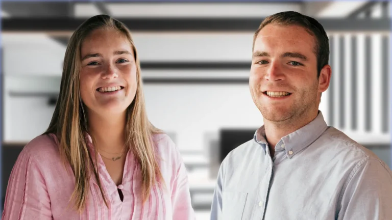 Image of Siebe Vandenbussche and Cato Vanhoutte discussing the new IFRS 18 changes